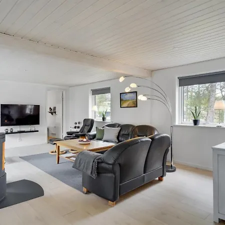 Feriehus Bjarka - 2-9km From The Sea In Western Jutland By Interhome Kongsmark