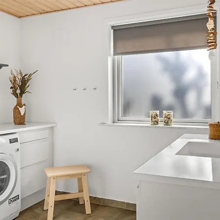 Bjarka - 2-9km From The Sea By Interhome Kongsmark