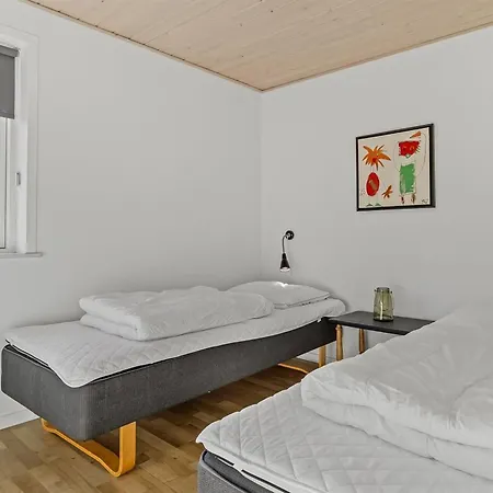 Bjarka - 2-9km From The Sea By Interhome Vakantiehuis Kongsmark