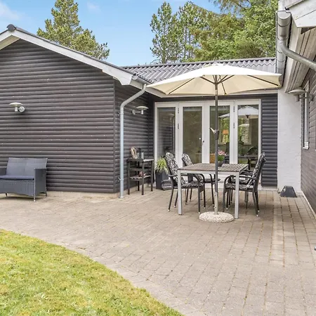 Bjarka - 2-9km From The Sea By Interhome Kongsmark