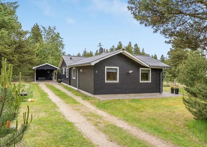 Bjarka - 2-9km From The Sea By Interhome *