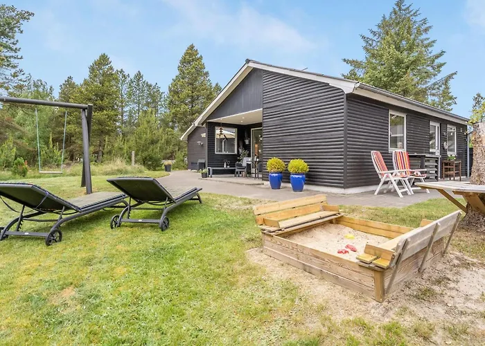 Bjarka - 2-9km From The Sea By Interhome Feriehus Kongsmark