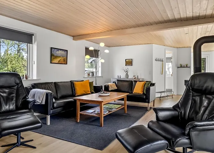 Feriehus Bjarka - 2-9km From The Sea By Interhome
