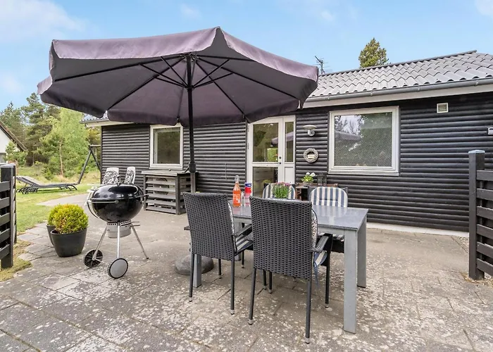 Bjarka - 2-9km From The Sea By Interhome